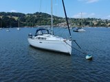 Beneteau Oceanis 31 Starboard Bow