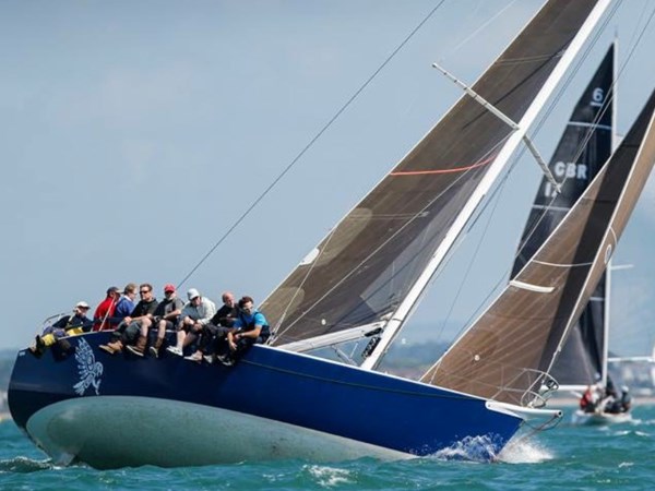 Farr 40 - Thunderbird