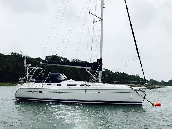 Hunter Legend 41 - Avalon