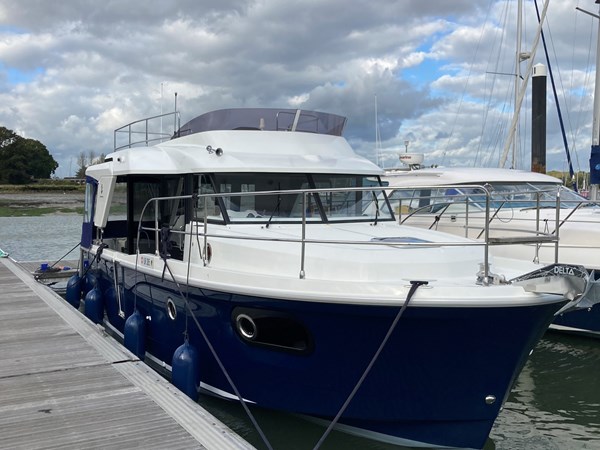 2017 Beneteau Swift Trawler 30