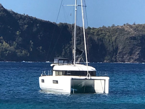 Lagoon 40 - Pawpaw