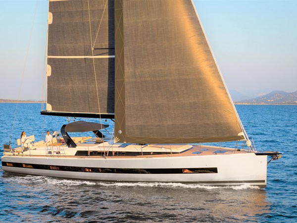 2021 Beneteau Oceanis Yacht 62 For Sale