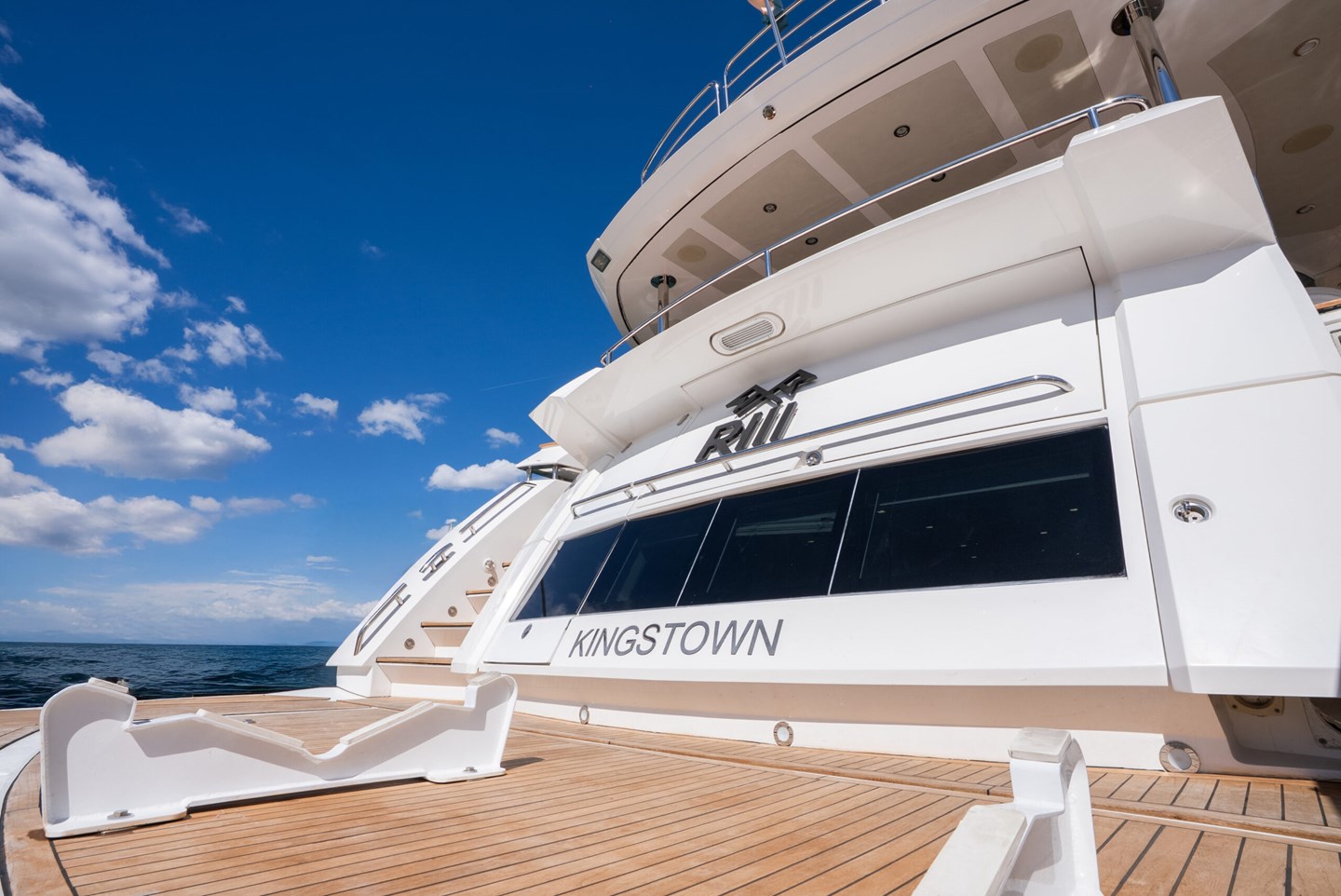 Sunseeker 28 Metre Yacht for sale - transom
