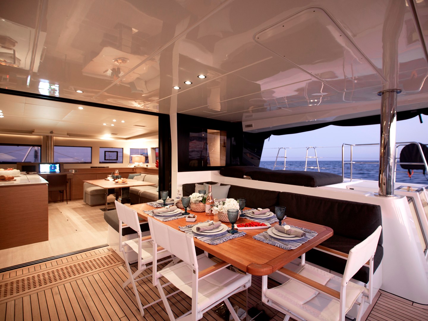 Lagoon 620 indoor outdoor living