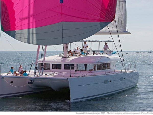 2014 Lagoon 620 Owners Version