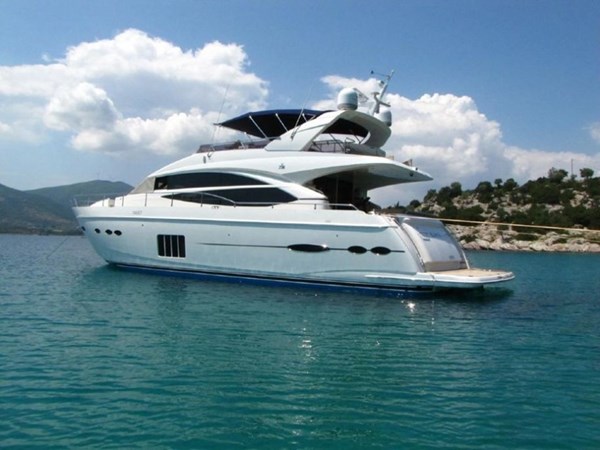2012 Princess 72'