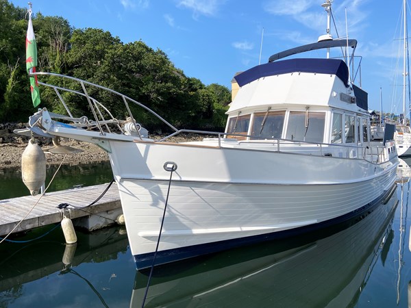 Grand Banks 42