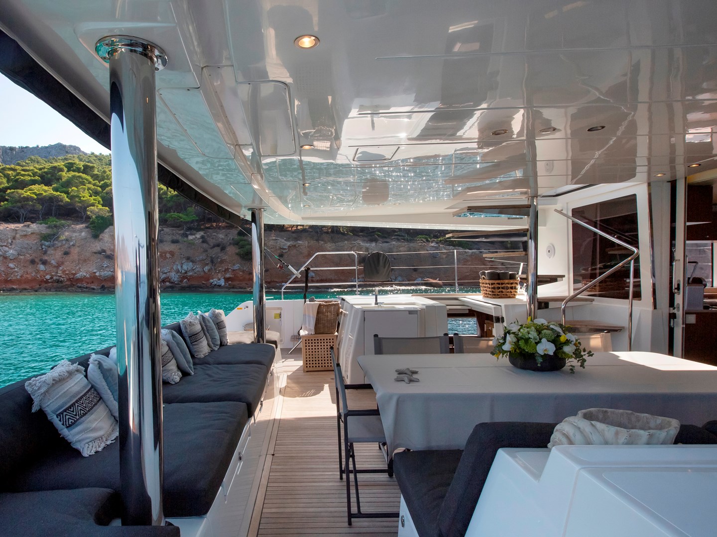 Lagoon 560 Cockpit