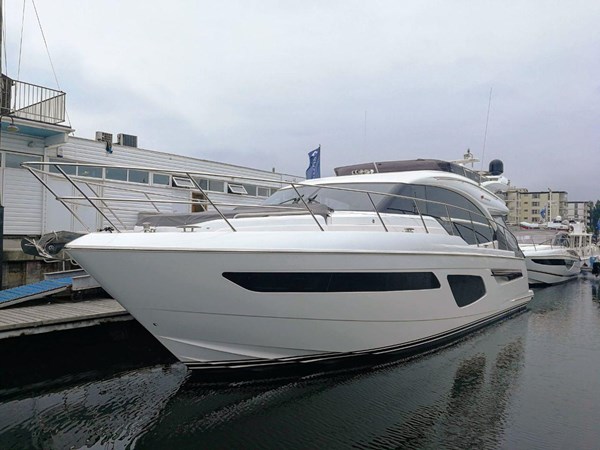 2019 Princess F55