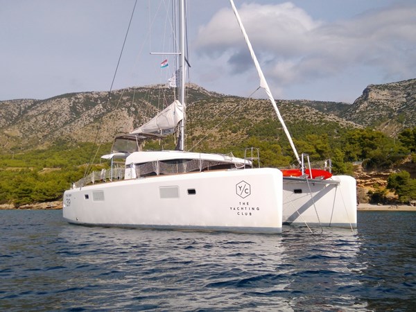 Lagoon 39