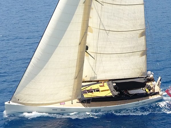 Hanse 630e under full sail