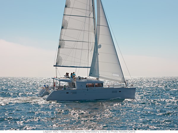 Lagoon 450F Default