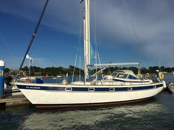 1985 Hallberg Rassy 38