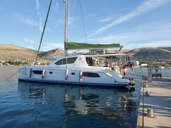 2011 Robertson and Caine Leopard 44