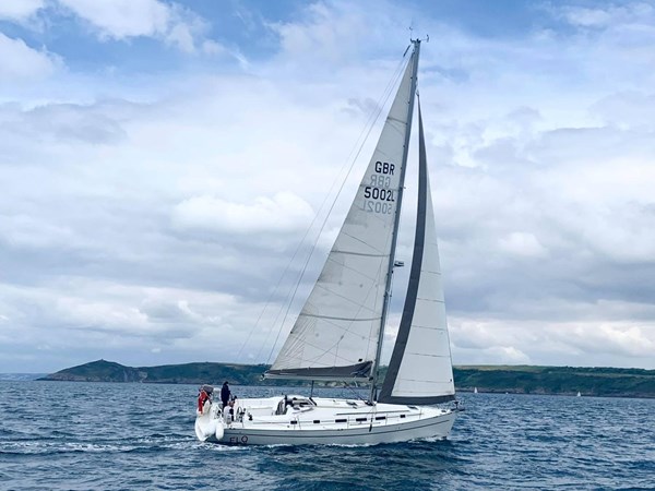 Beneteau-Cyclades-at-sea.jpg