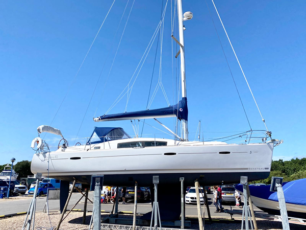 Beneteau Oceanis 40
