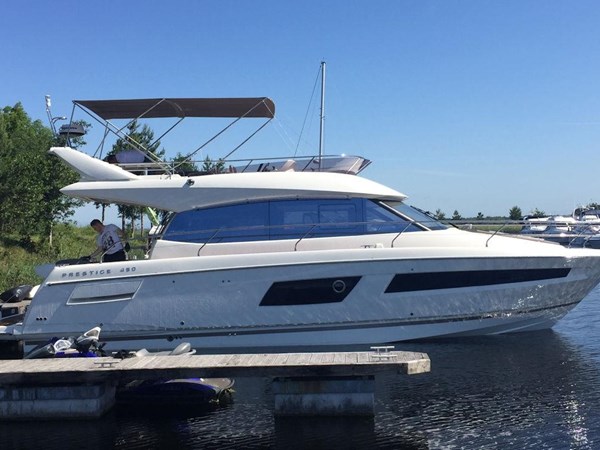 2017 Prestige 450 Fly