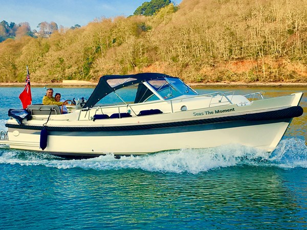 2015 Interboat Intercruiser 27 Cabin