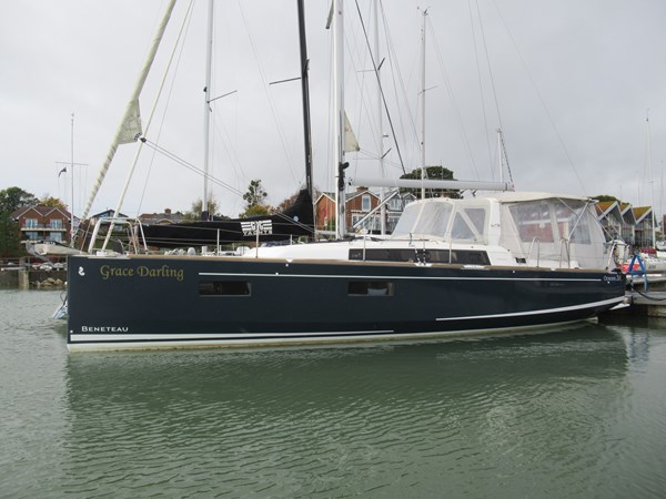 FOR SALE - 2017 Beneteau Oceanis 38.1