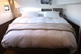 Lagoon 42 - owner suite double bed