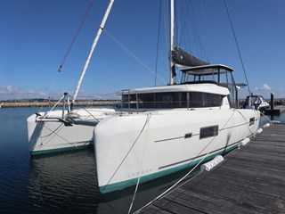 Lagoon 42