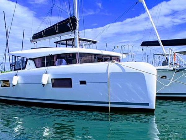 2017 Lagoon 42