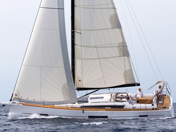 2018 Dufour 520