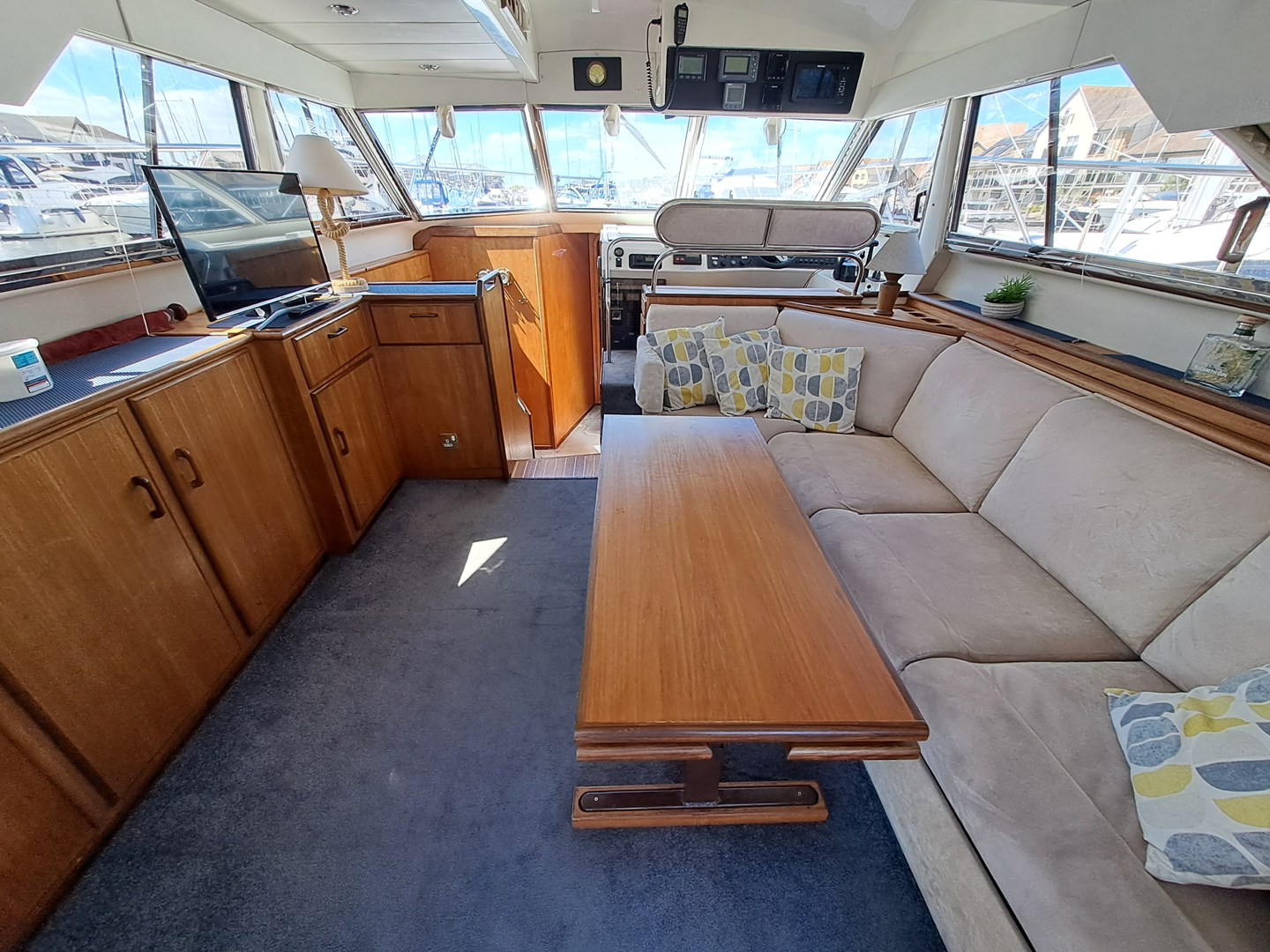 1989 Fairline 41 Sedan for sale - saloon