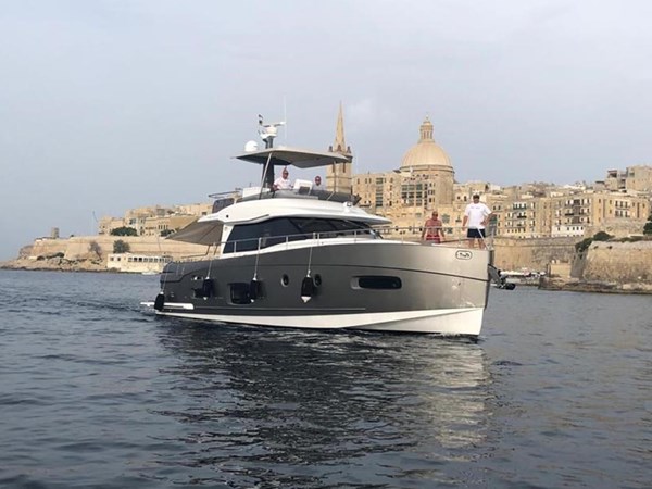 2019 Azimut Magellano 53