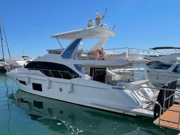 2019 Azimut 66