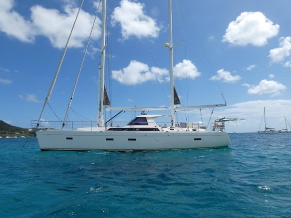 2011 Amel 55