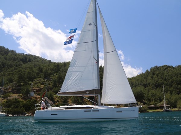 Jeanneau Sun Odyssey 419 - Serendip