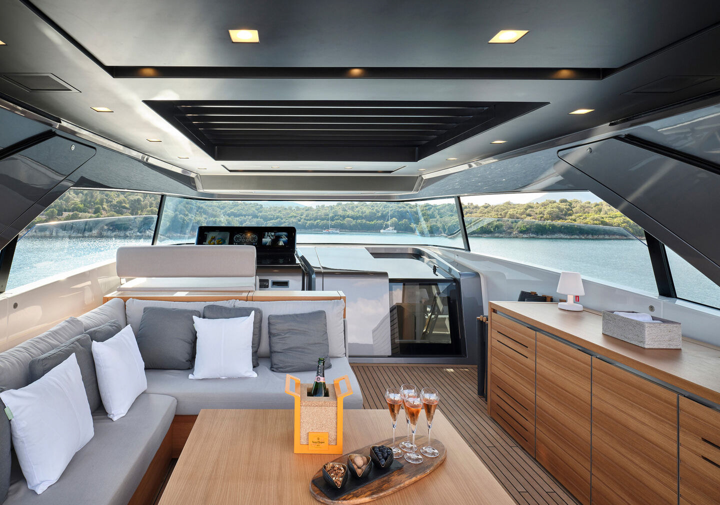 Sanlorenzo SX76 Flybridge