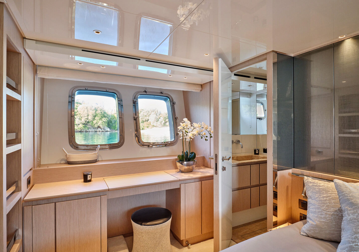 Sanlorenzo SX76 Owner's Cabin