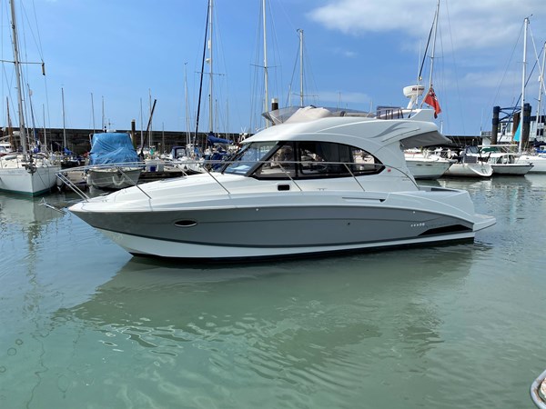 Beneteau Antares 30 Fly