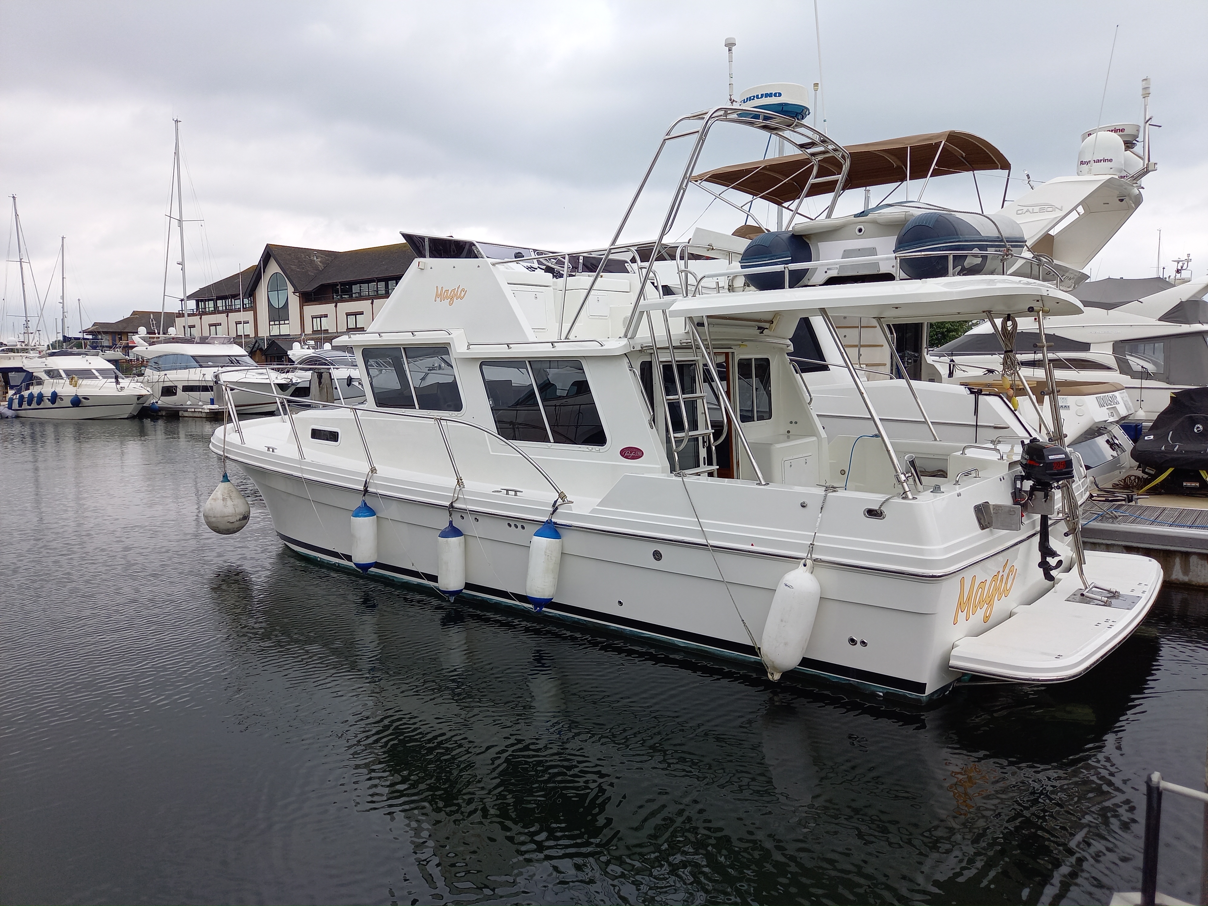 Used Sea Sport Pacific 3200 Power Boat For Sale Boat Ref 37912 Ancasta