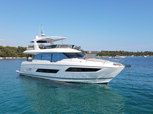 2020 Prestige 680 Flybridge for sale