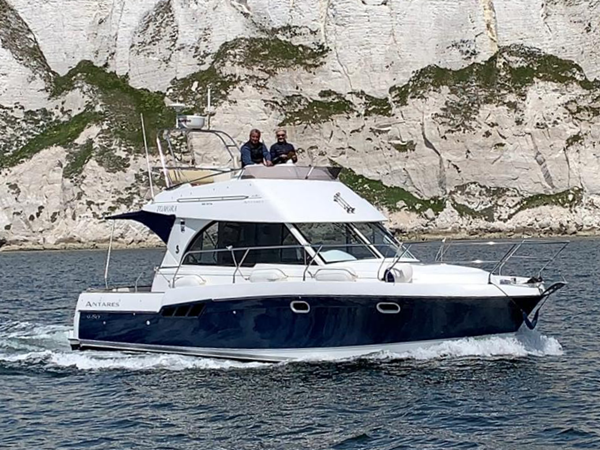 2009 Beneteau Antares 9.80