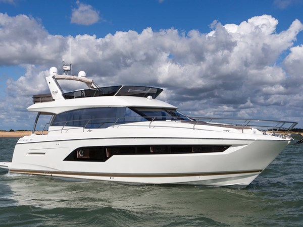 Prestige 630 Fly