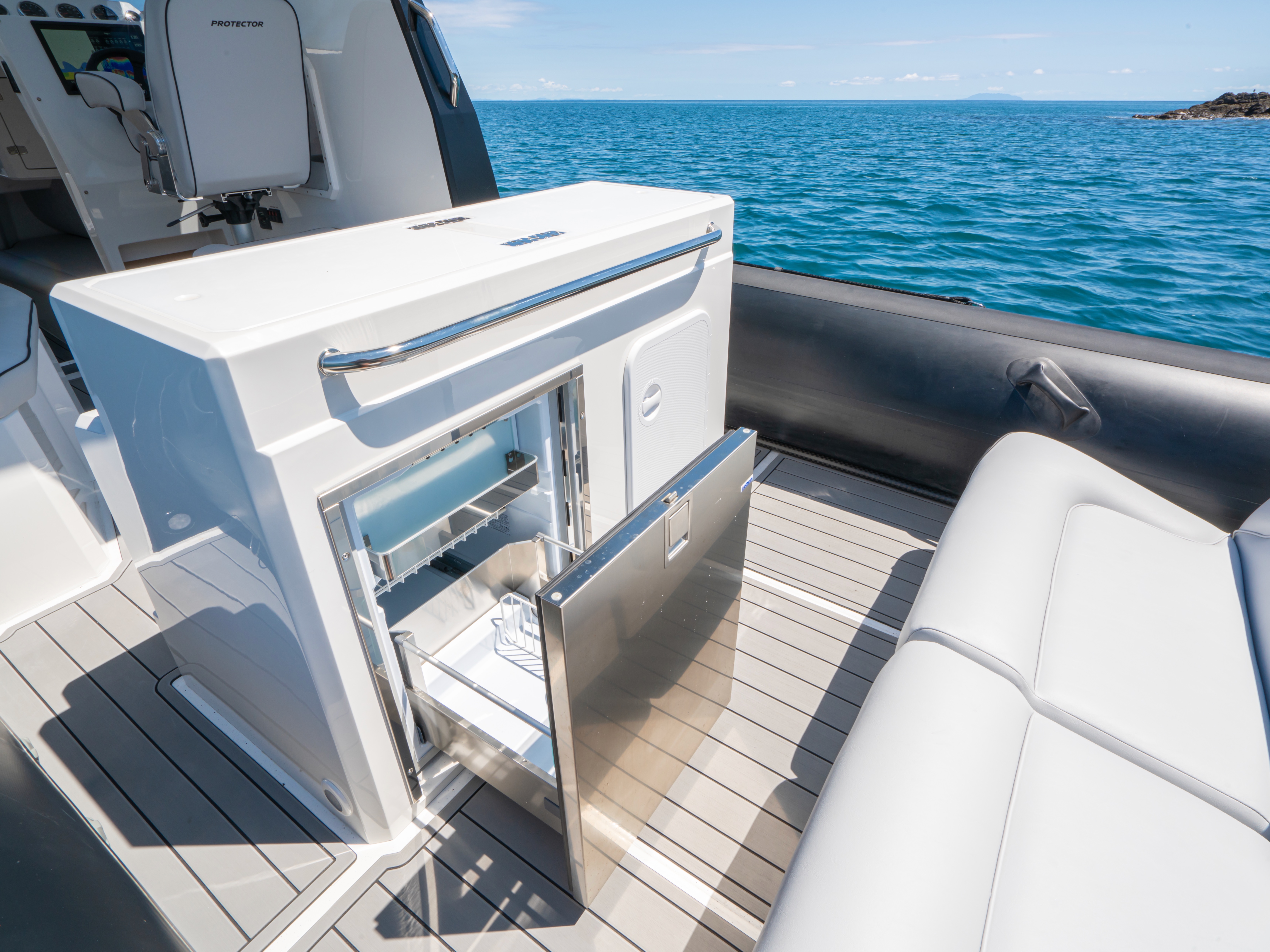 Aft deck with enough space for the optional Cockpit Wet Bar... with or without the gas BBQ upgrade.