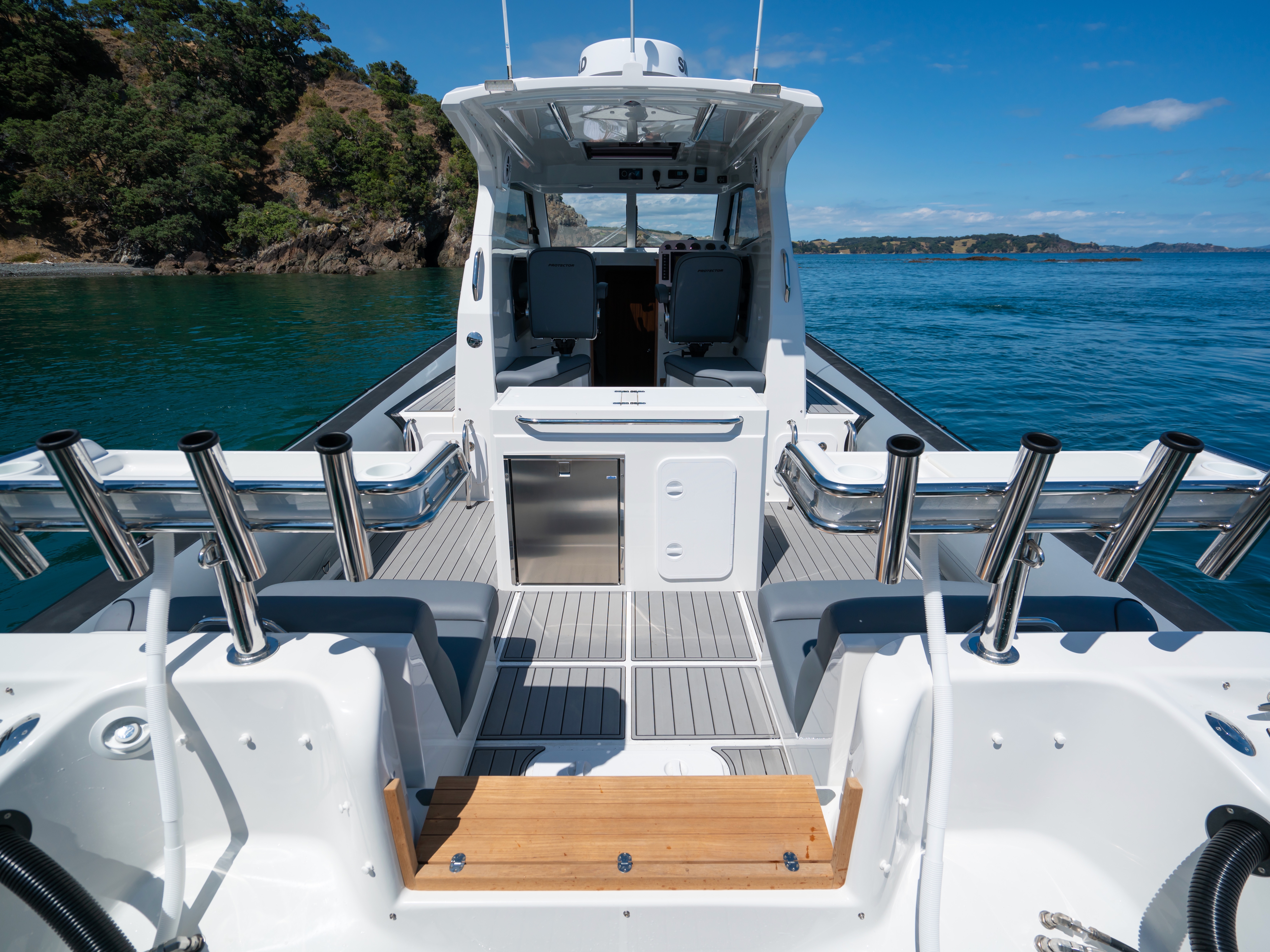 Optional Cockpit Wet Bar, rocket launchers and bait trays