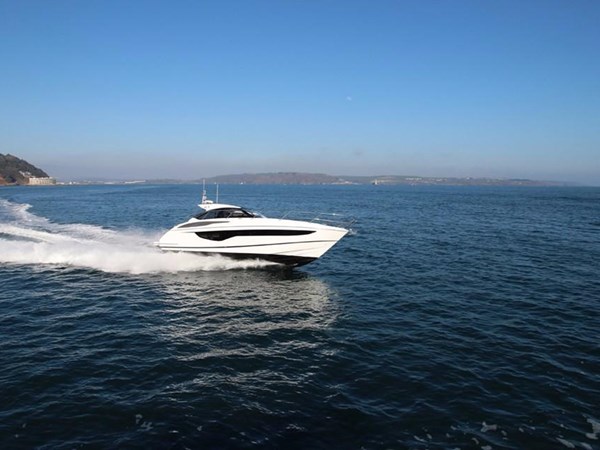 2017 Princess V40