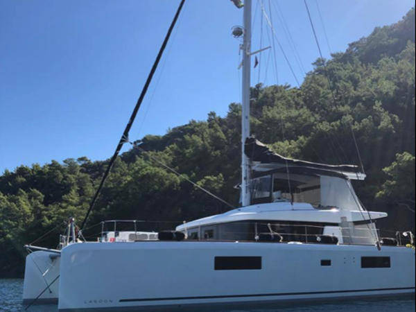 2021 Lagoon 52 F