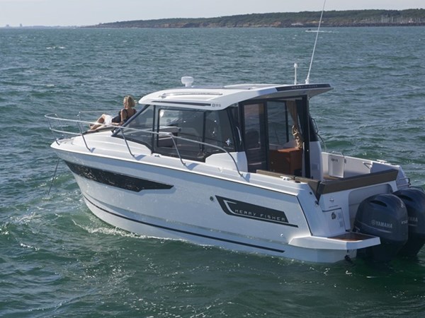 Brochure photo of Jeanneau Merry Fisher 895 Offshore