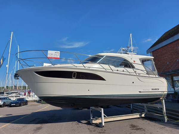 2021 MAREX 310 Sun Cruiser