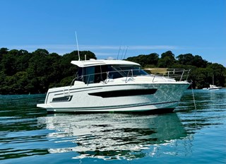Jeanneau Merry Fisher 895