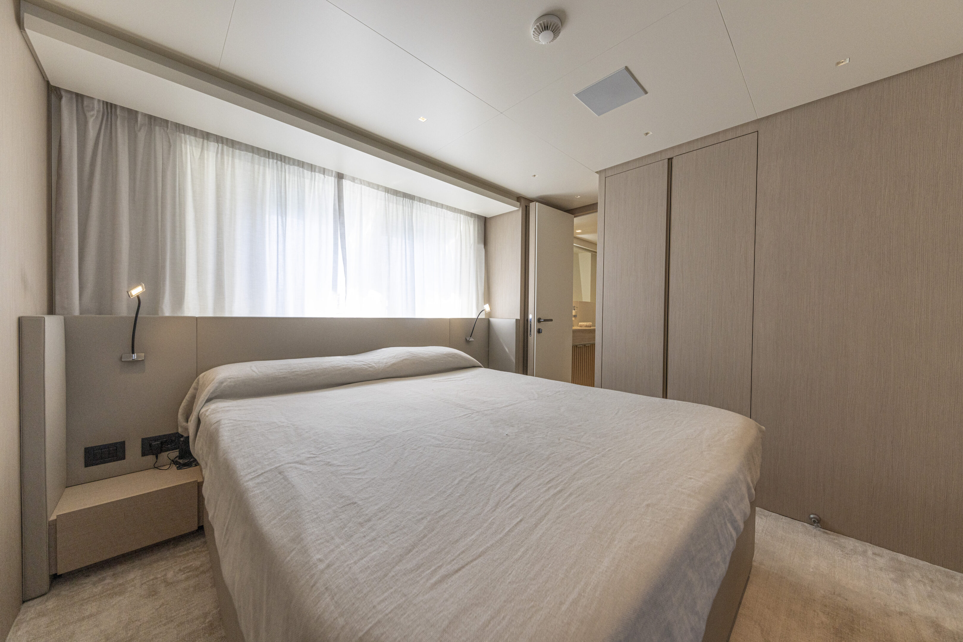 SL120a Blue Angel double guest cabin