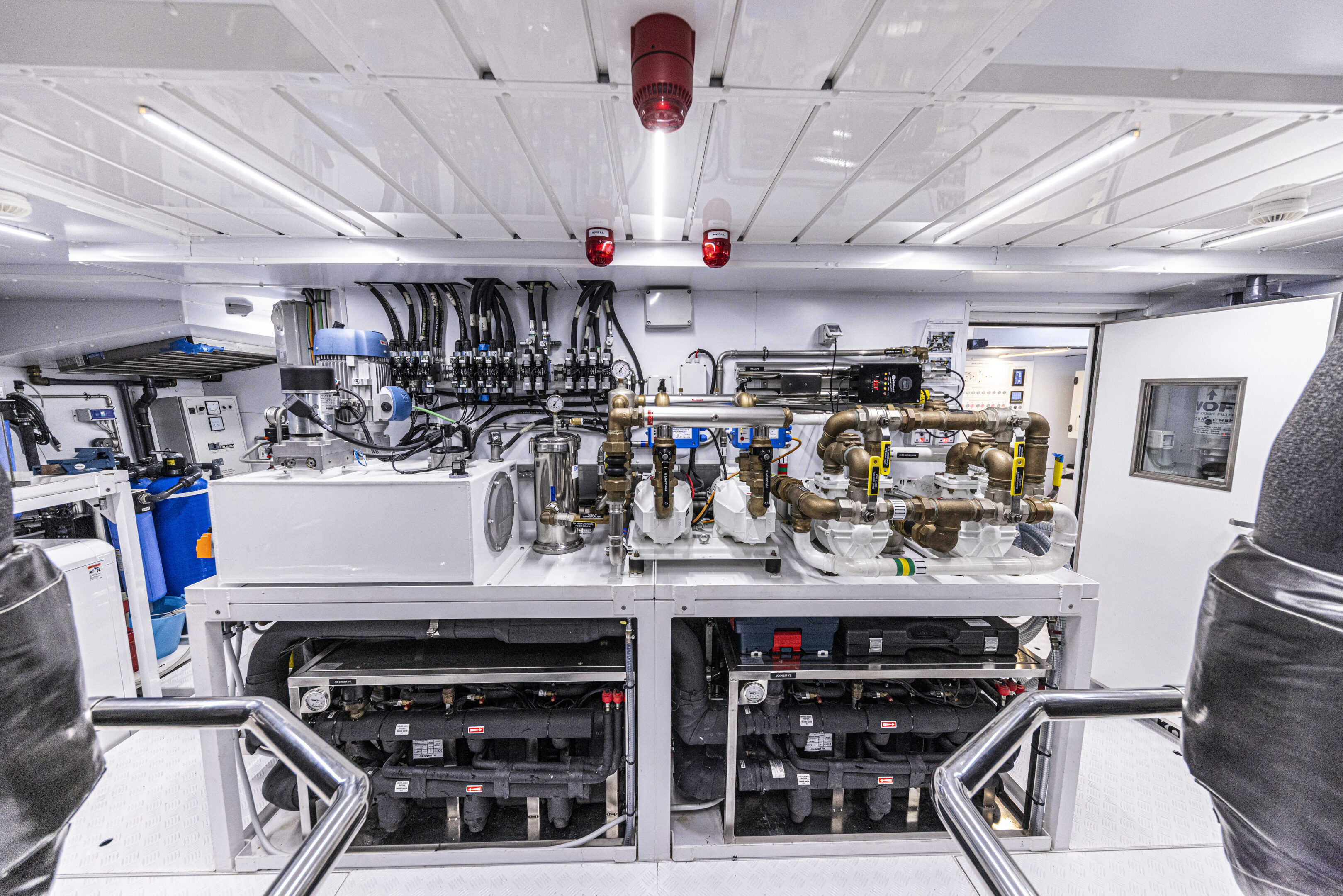 SL120a Blue Angel engine room