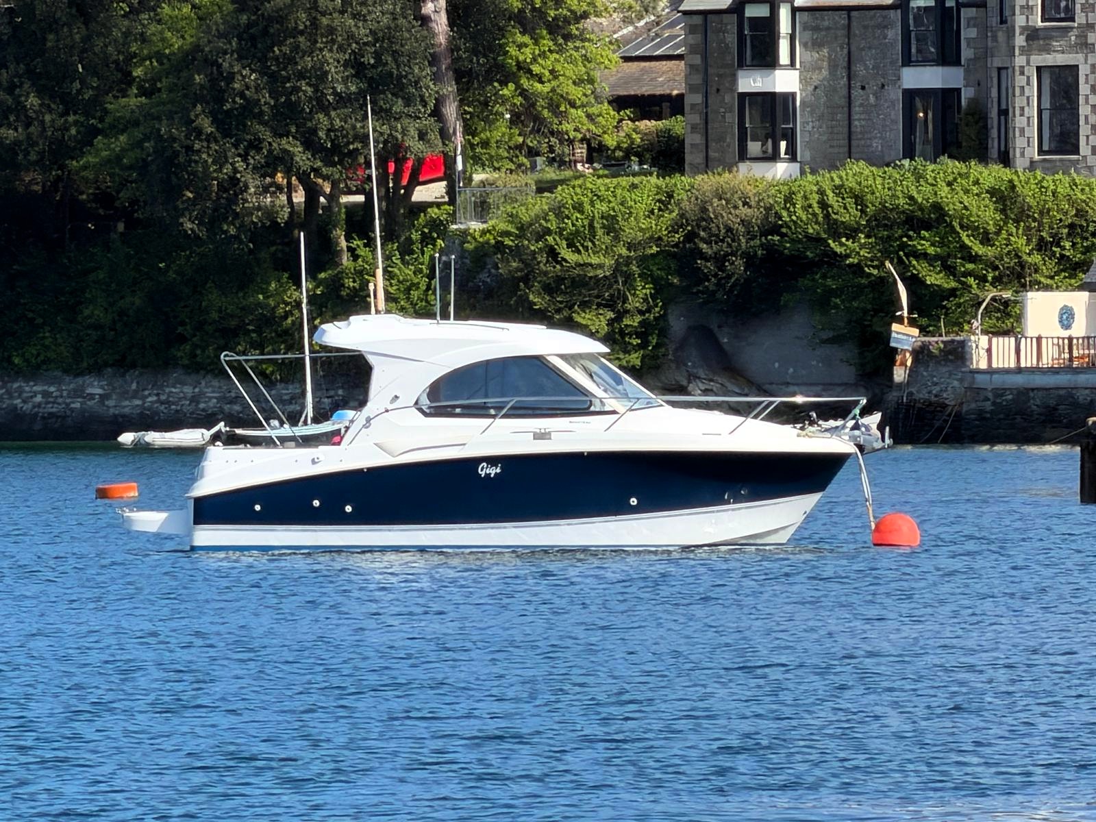 2010 Beneteau Antares 8