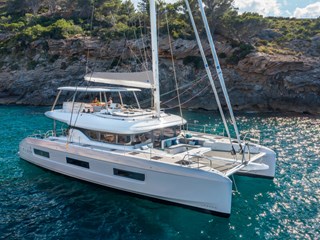 2024 Lagoon 60